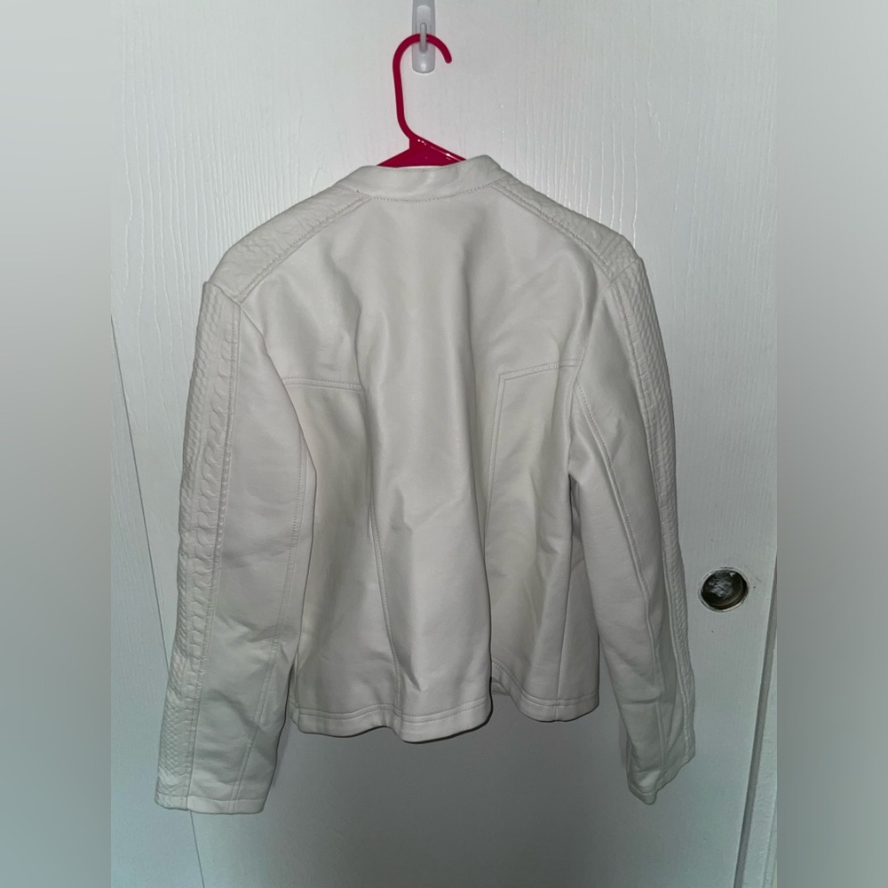 Leather Jacket - Picture 5 of 5